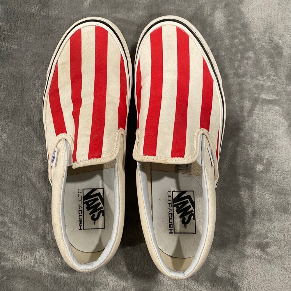 Vans striped women’s shoe